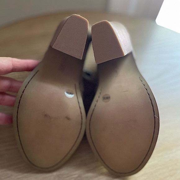 Woman’s Peekaboo Toe Booties - Picture 7 of 8